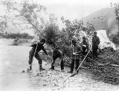 Auf der Suche nach einem Vermögen, Klondike-Region, 1897 von Frank La Roche